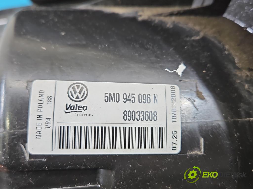 Vw Golf plus 1.4 16V 80 HP manual 59 kW 1390 cm3 5- svetlo / reflektor zadné pravé 5M0945096N (Kľučka dverí ostatné)