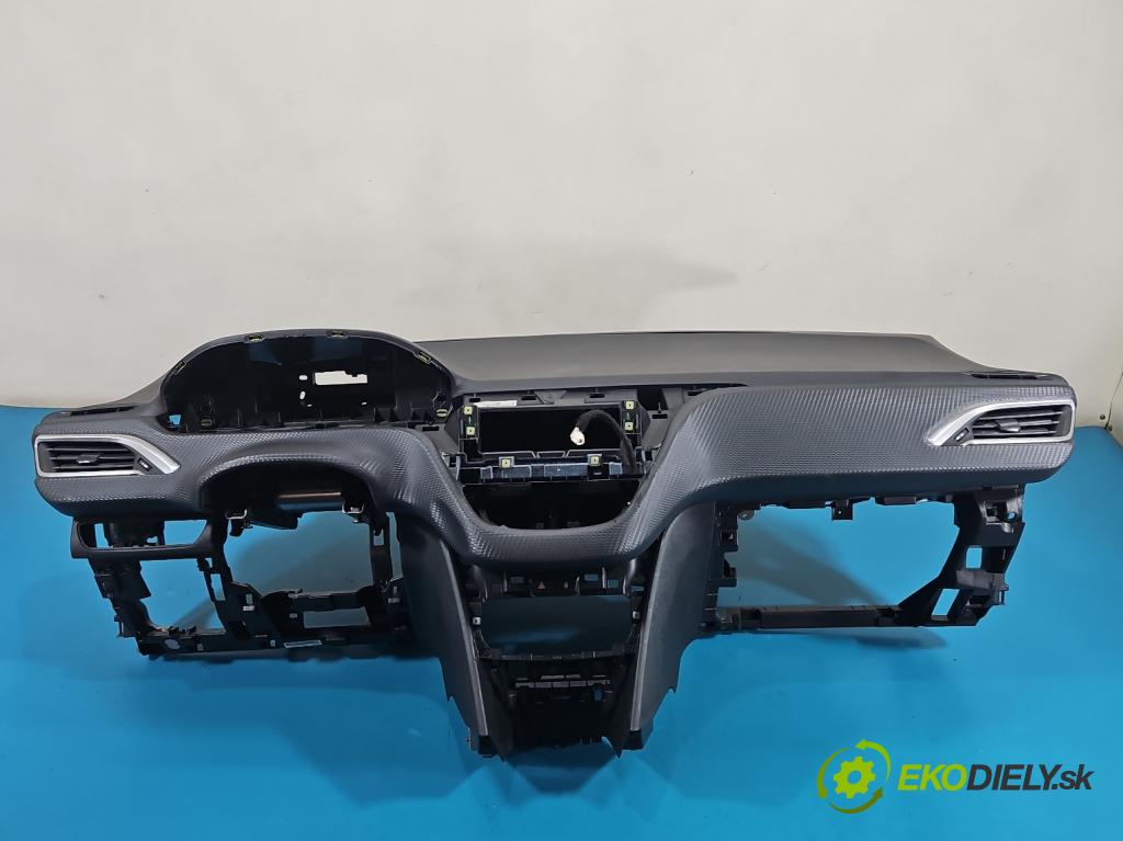 Peugeot 2008 I 2013-2019 1.2 12V 110 hp automatic 81 kW 1199 cm3 5- kokpit,přistrojova deska 