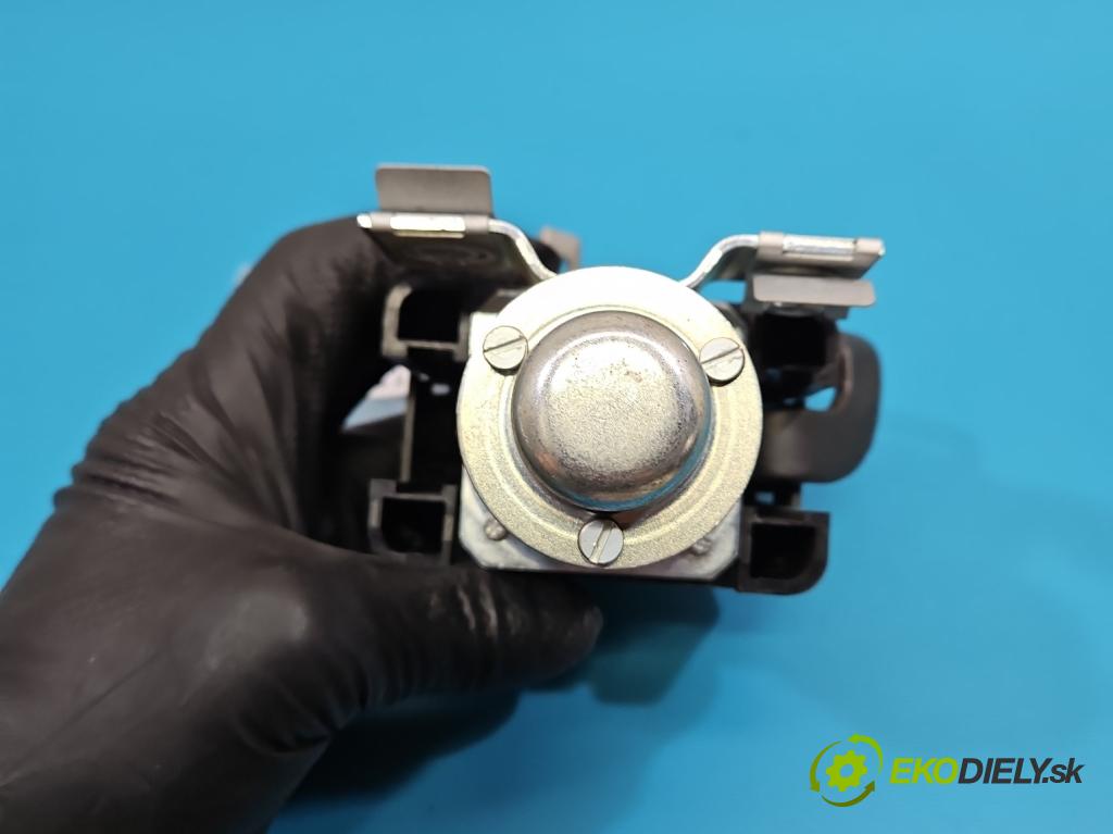 Bentley Continental I 2005-2013 6.0 V12 automatic 411 kW 5998 cm3 4- Relé: ostatné 3D0919083