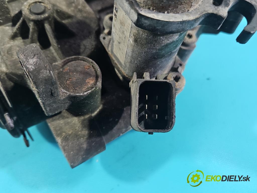 Citroen C2 1.4 8V 73 HP automatic 54 kW 1360 cm3 3- Ovladač: ostatné 9649394480