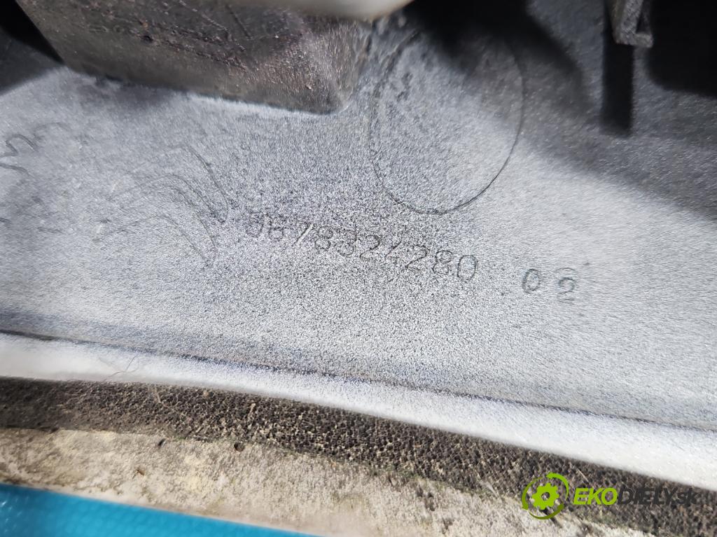 Peugeot 2008 I 2013-2019 1.2 12V 110 hp automatic 81 kW 1199 cm3 5- spoiler 9678324280 (Spoiler)
