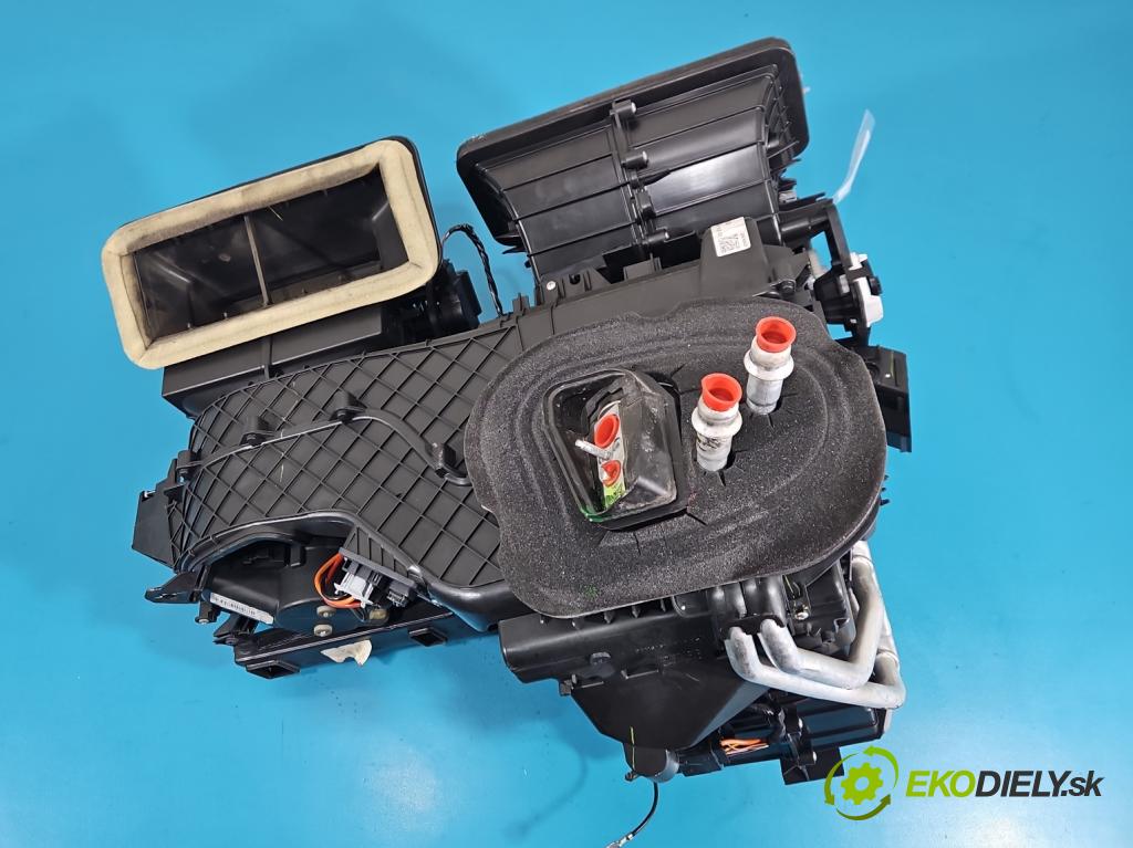 Fiat Tipo II 2015- 1.4 T 120 HP manual 88 kW 1368 cm3 5- radiator 5X0220200 (Radiátor kúrenia)