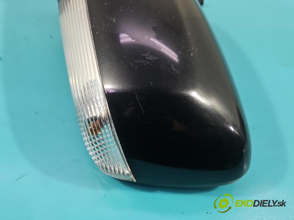 Kia Venga 1.6 crdi 116 hp manual 85 kW 1582 cm3 5- zpětné zrcátko levé  (Klika dveří ostatní)