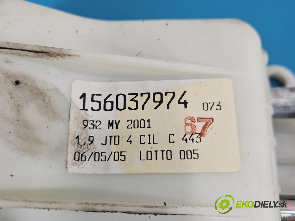 Alfa romeo 156 1.9 jtd 116 HP manual 85 kW 1910 cm3 5- Páka: Změny: stupeň,rýchlosť 156037974 (Rýchlostná páka (kulisa))