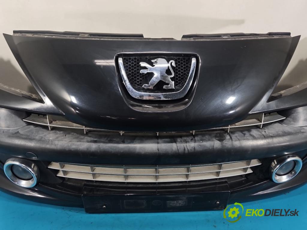 Peugeot 207 1.4 16V 95 hp manual 70 kW 1397 cm3 5- nárazník přední  (Klika dveří ostatní)