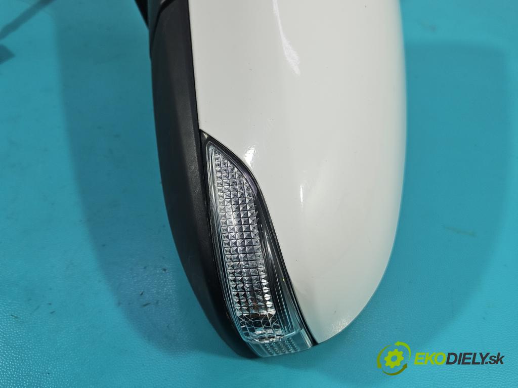 Toyota Yaris III 2011-2020 1.5 vvti 111KM manual 82 kW 1496 cm3 5- zpětné zrcátko levé  (Klika dveří ostatní)