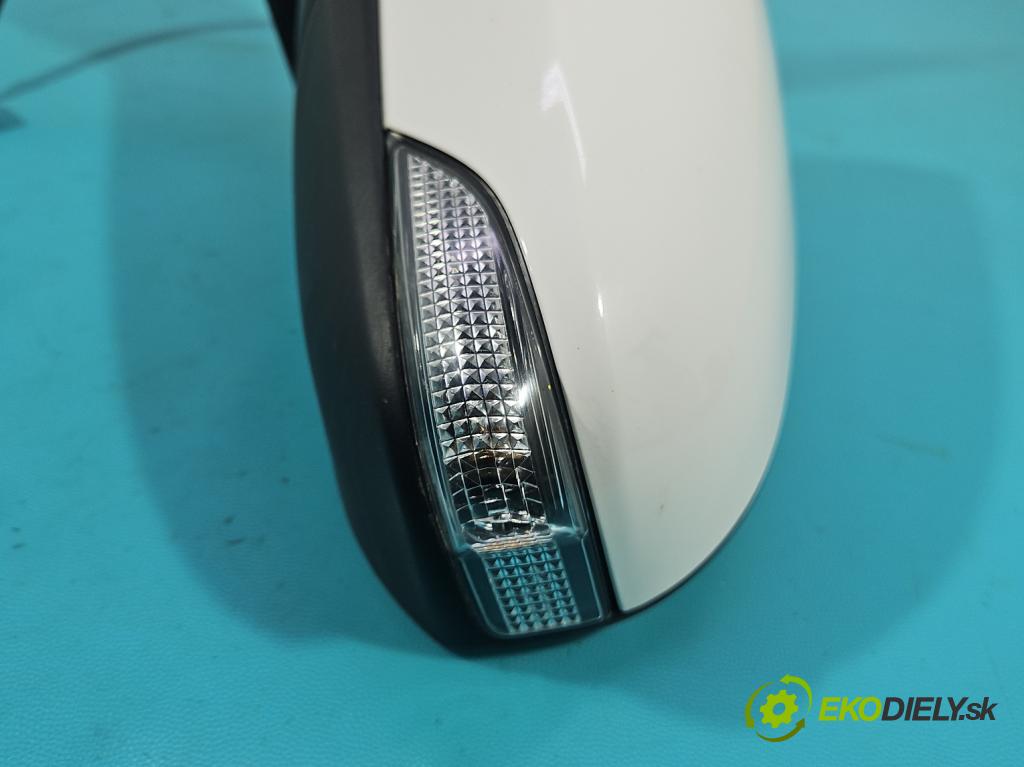 Toyota Yaris III 2011-2020 1.5 vvti 111KM manual 82 kW 1496 cm3 5- zpětné zrcátko levé  (Klika dveří ostatní)