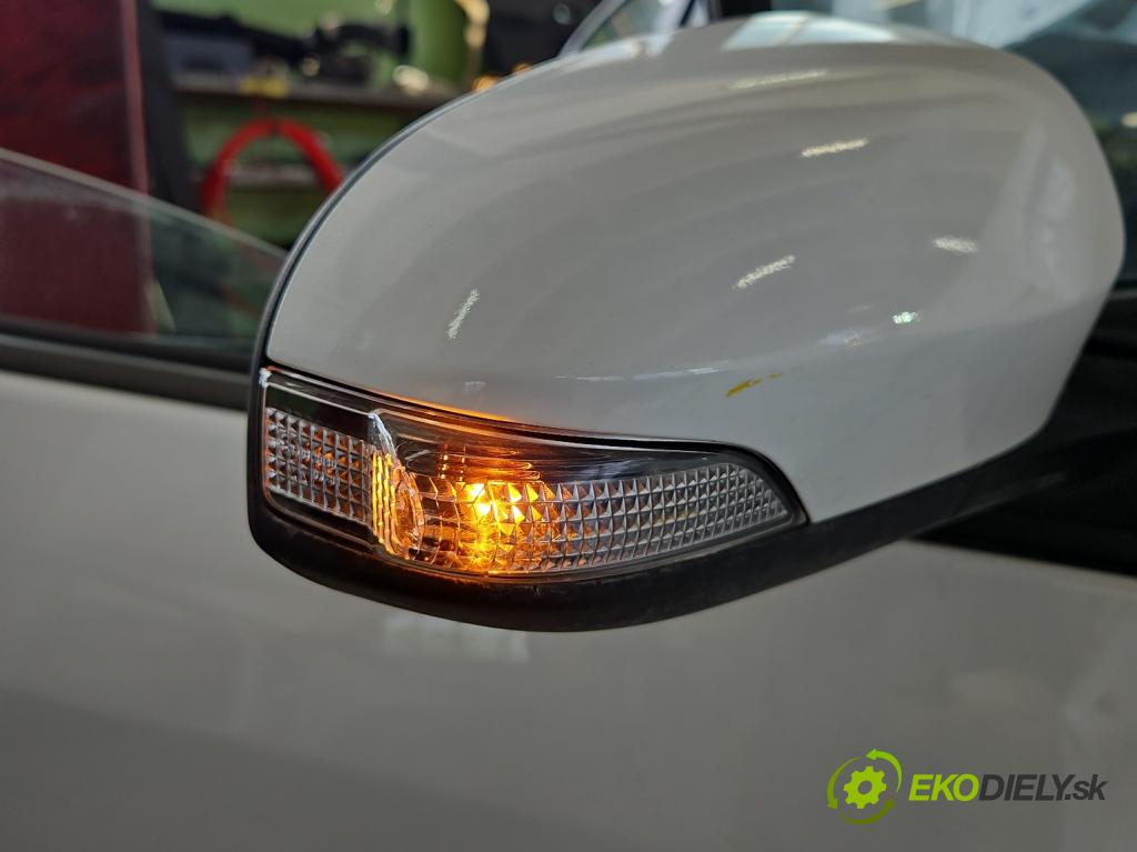 Toyota Yaris III 2011-2020 1.5 vvti 111KM manual 82 kW 1496 cm3 5- zrkadlo pravé  (Kľučka dverí ostatné)