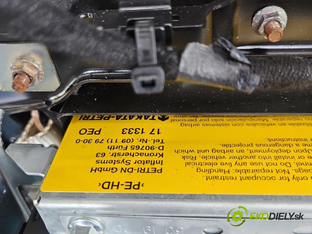 Bentley Continental I 2005-2013 6.0 V12 automatic 411 kW 5998 cm3 4- kokpit,pristrojová doska rozdeľovacia