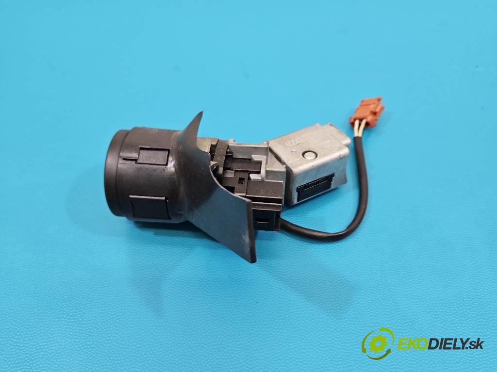 Peugeot 207 1.4 16V 95 HP manual 70 kW 1397 cm3 5- riadiaca jednotka motora 0261S04008