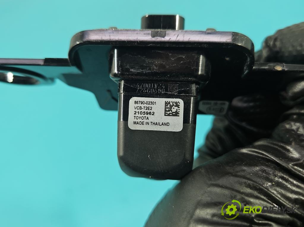 Toyota Corolla E21 2019- 1.8 16V 98 HP automatic 72 kW 1798 cm3 4- Kamera cúvania 86790-02301