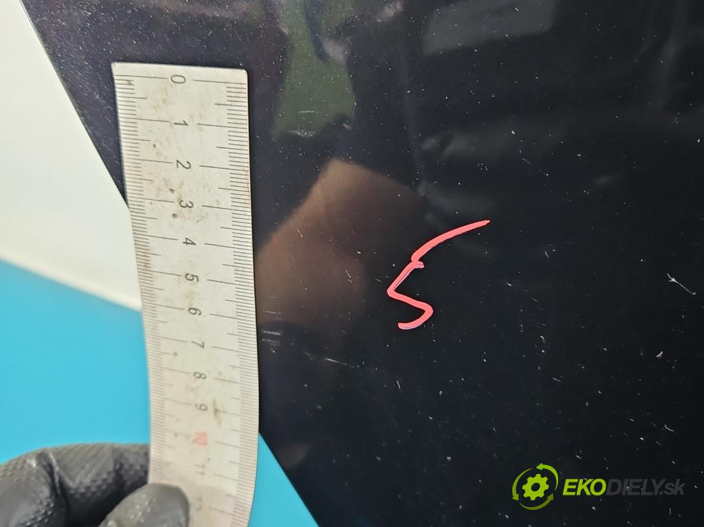 Kia Venga 1.6 crdi 116 HP manual 85 kW 1582 cm3 5- dvere zadné pravé (Kľučka dverí ostatné)