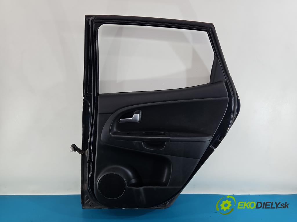 Kia Venga 1.6 crdi 116 HP manual 85 kW 1582 cm3 5- dvere zadné pravé (Kľučka dverí ostatné)