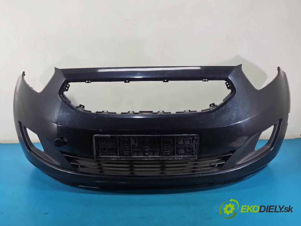 Kia Venga 1.6 crdi 116 HP manual 85 kW 1582 cm3 5- nárazník predné  (Kľučka dverí ostatné)