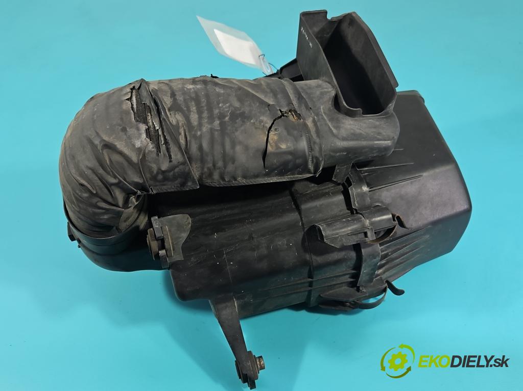 Kia Venga 1.6 crdi 116 hp manual 85 kW 1582 cm3 5- obal filtra vzduchu  (Kryt vzduchového filtru)