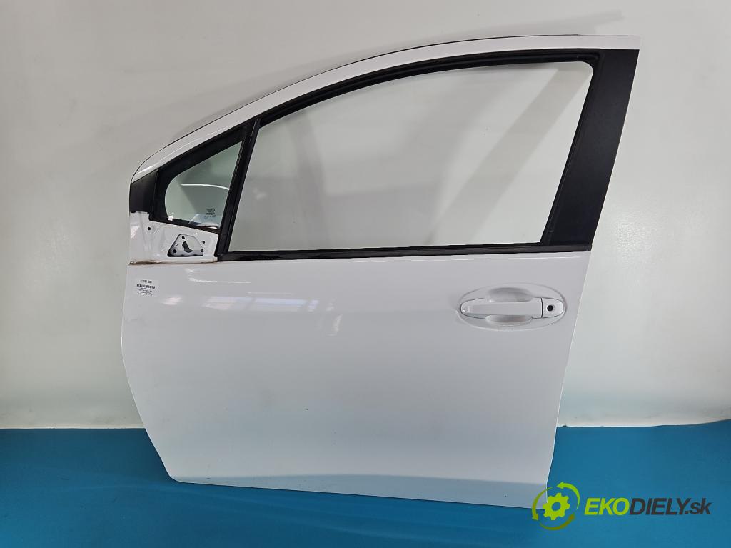 Toyota Yaris III 2011-2020 1.5 vvti 111KM manual 82 kW 1496 cm3 5- dvere predné ľavé  (Kľučka dverí ostatné)