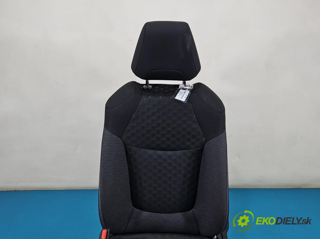 Toyota Corolla E21 2019- 1.8 16V 98 HP automatic 72 kW 1798 cm3 4- Sedačka ľavý  (Sedadlo)