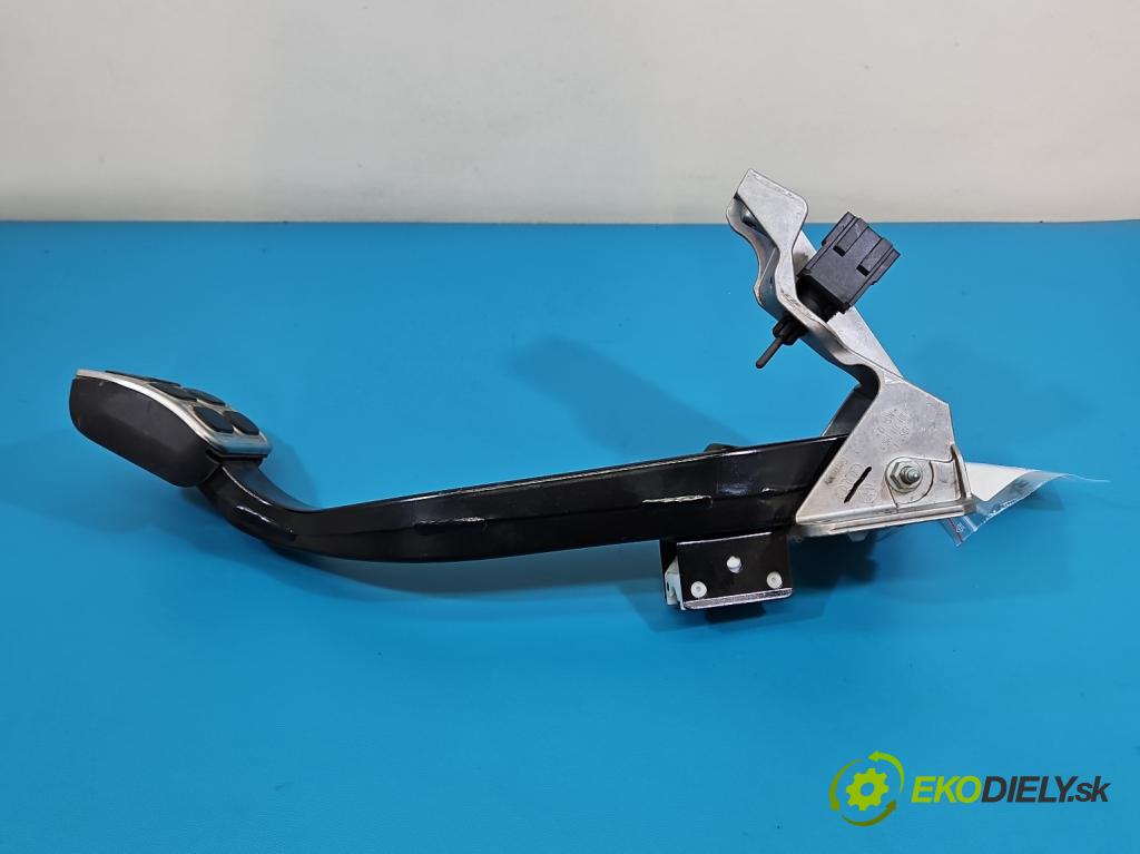 Bentley Continental I 2005-2013 6.0 V12 automatic 411 kW 5998 cm3 4- pedále ostatné 3W1723139