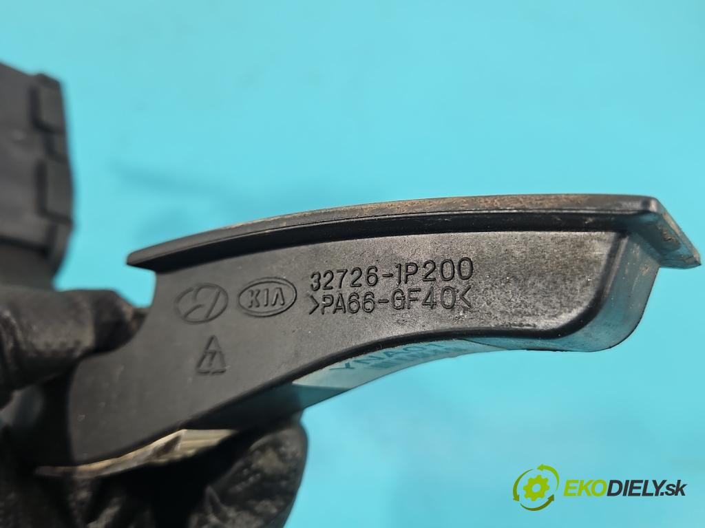 Kia Venga 1.6 crdi 116 hp manual 85 kW 1582 cm3 5- pedal plyn: potenciometr: 35190-4A501
