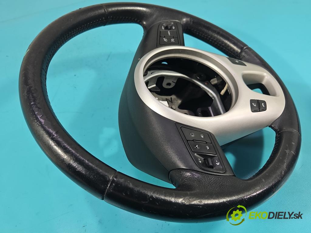 Kia Venga 1.6 crdi 116 hp manual 85 kW 1582 cm3 5- volant  (Volant)