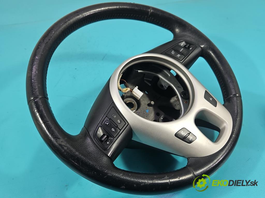 Kia Venga 1.6 crdi 116 hp manual 85 kW 1582 cm3 5- volant  (Volant)