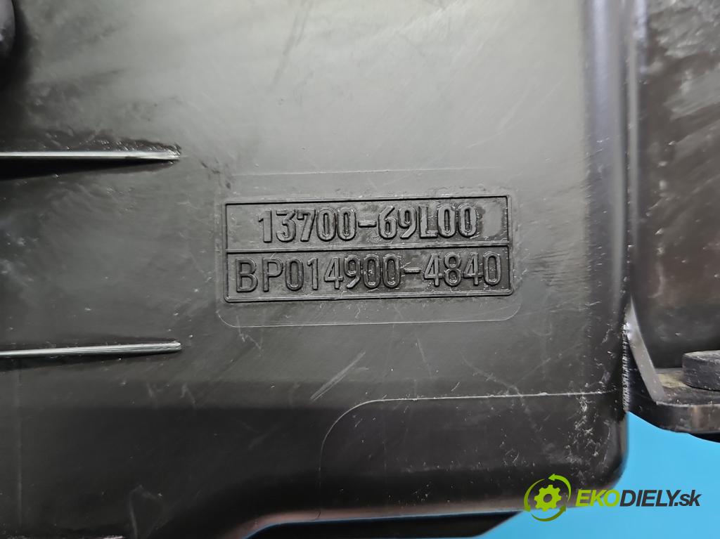 Suzuki Swift Mk7 2010-2017 1.2 16V 94 hp manual 69 kW 1242 cm3 5- obal filtra vzduchu 13700-69L000 (Kryt vzduchového filtru)