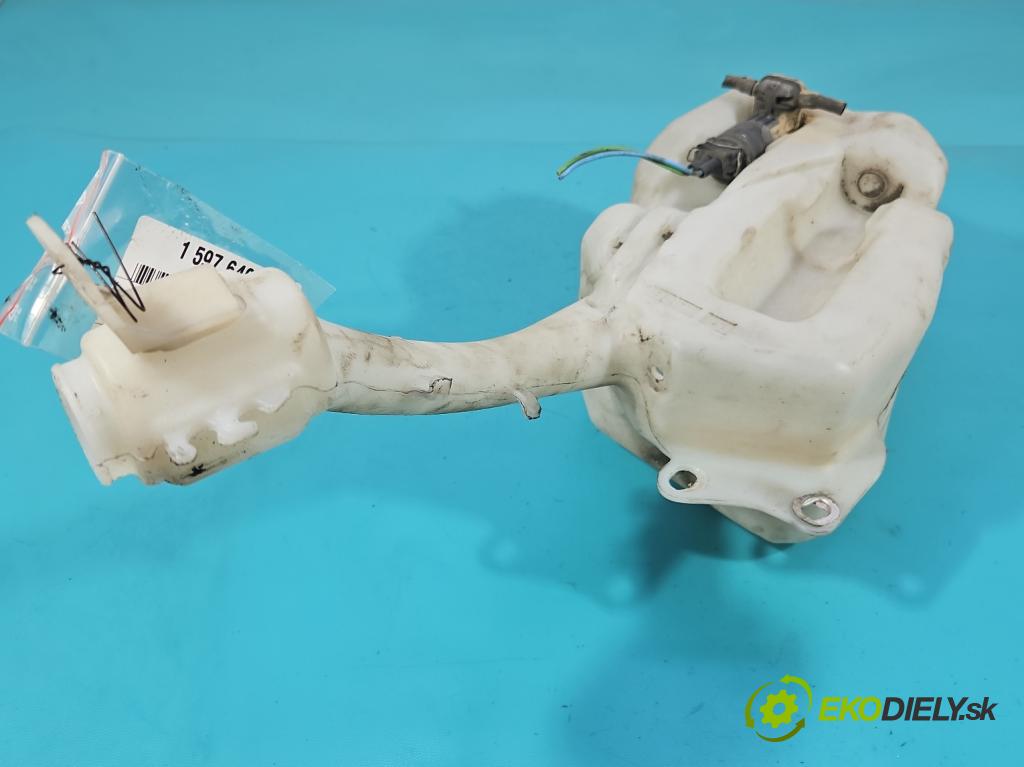 Alfa romeo 159 1.8 16V Z18XER 140 hp manual 103 kW 1796 cm3 5- nádržka tekutina: ostřikovačů 