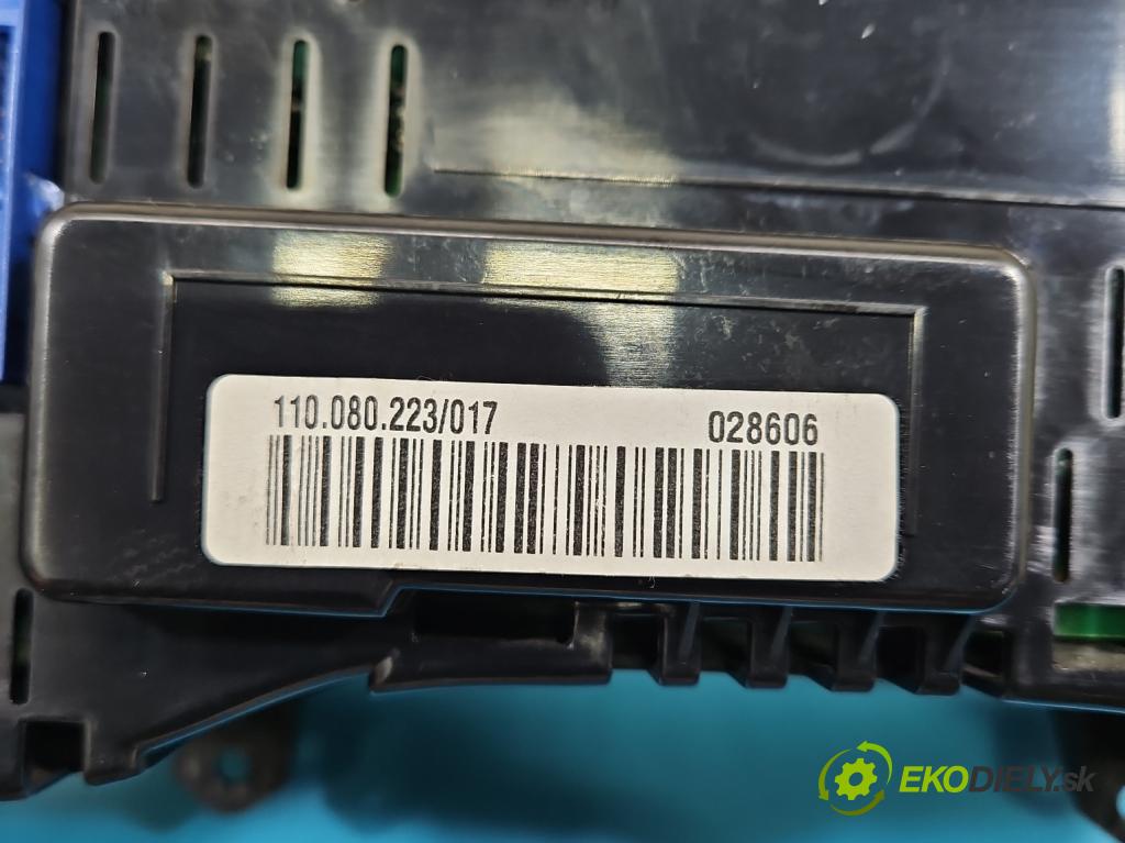 Audi A3 8P 2003-2012 2.0 FSI 150 HP manual 110 kW 1984 cm3 3- prístrojovka/ budíky 8P0920930G (Prístrojová doska)