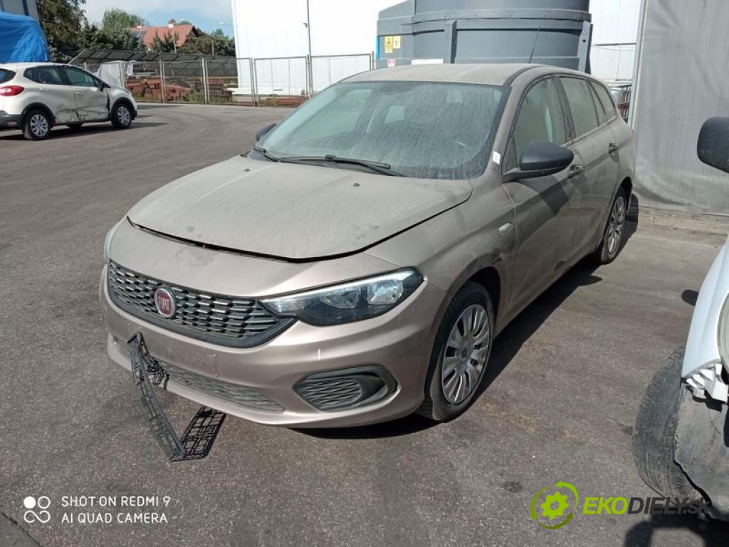 Fiat Tipo II 2015- 1.4 T 120 hp manual 88 kW 1368 cm3 5- nárazník přední 73563145 (Klika dveří ostatní)