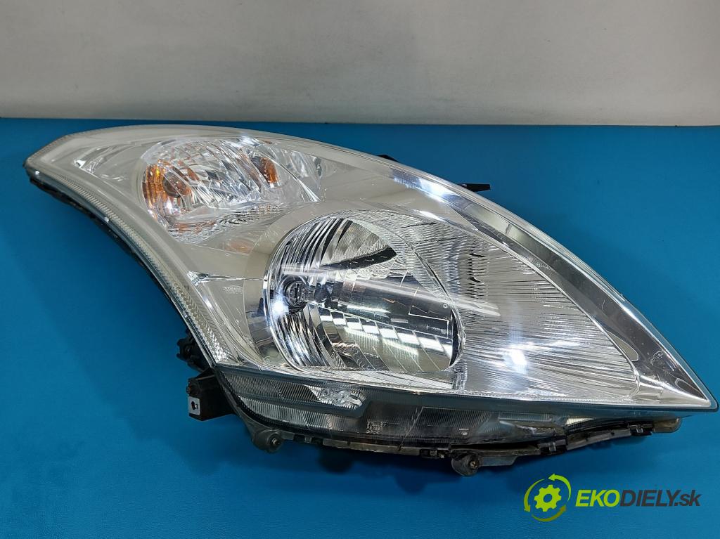 Suzuki Swift Mk7 2010-2017 1.2 16V 94 HP manual 69 kW 1242 cm3 5- Reflektor: pravý  (Svetlo predné pravé)