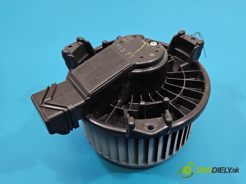 Suzuki Swift Mk7 2010-2017 1.2 16V 94 hp manual 69 kW 1242 cm3 5- ventilátor vzduchu 