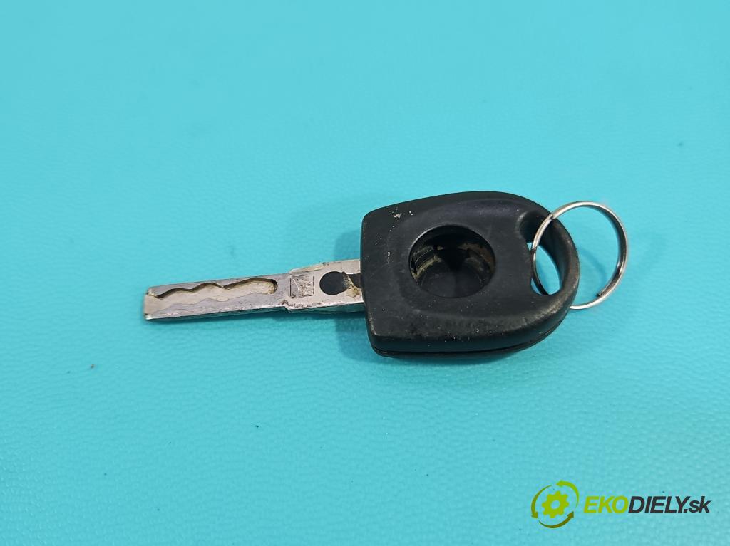 Vw Lupo 1.4 16V 75 hp manual 55 kW 1390 cm3 3- spínací skříňka  (Spínací skříňka)