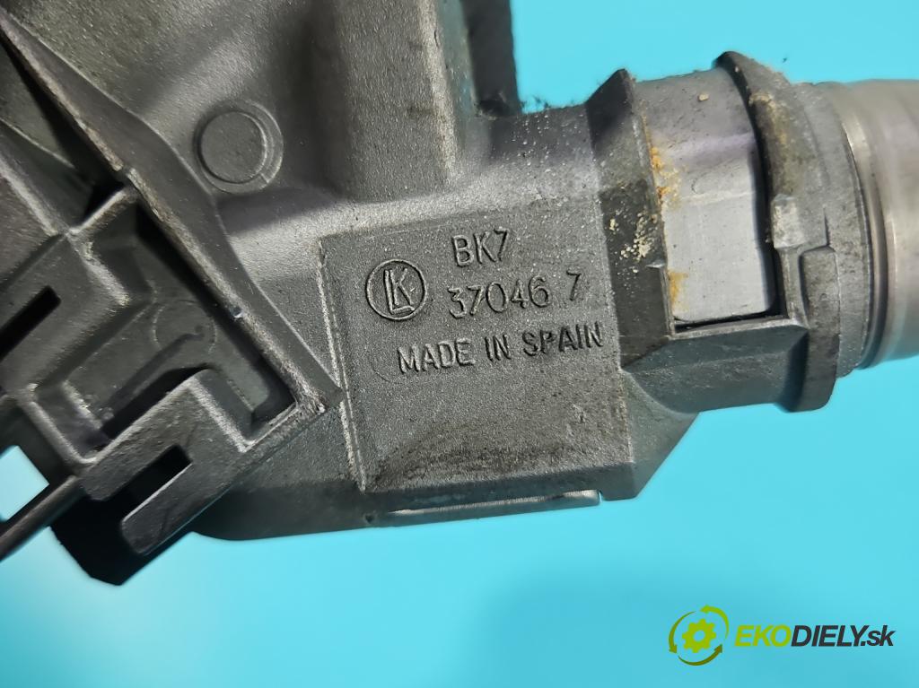 Vw Lupo 1.4 16V 75 hp manual 55 kW 1390 cm3 3- spínací skříňka  (Spínací skříňka)