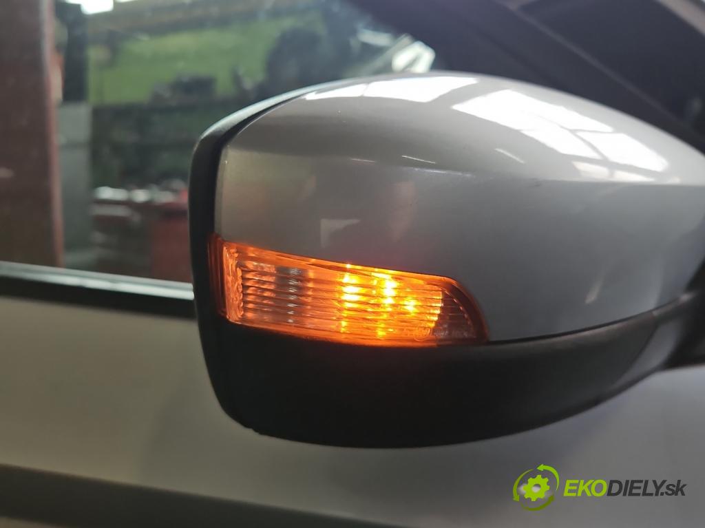 Skoda Fabia III 2014-2021 1.4 tdi 105 HP manual 77 kW 1422 cm3 5- zrkadlo pravé  (Kľučka dverí ostatné)