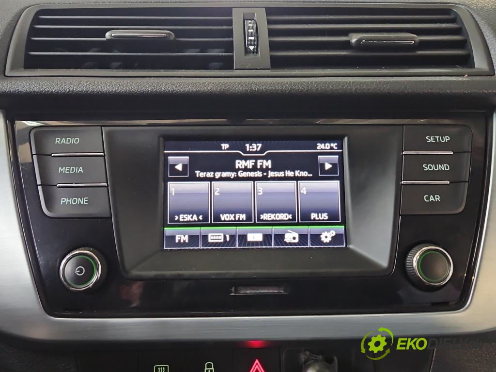 Skoda Fabia III 2014-2021 1.4 tdi 105 hp manual 77 kW 1422 cm3 5- Radio továrna: 6V0035871D