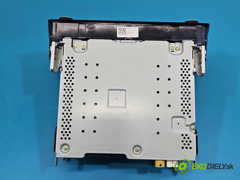 Skoda Fabia III 2014-2021 1.4 tdi 105 HP manual 77 kW 1422 cm3 5- Radio originál 6V0035871D