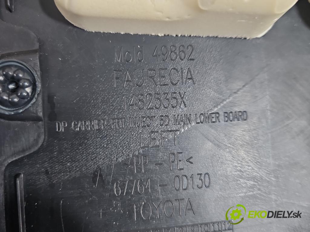Toyota Yaris III 2011-2020 1.5 vvti 111KM manual 82 kW 1496 cm3 5- Čalounictví: dvere predné ľavé 67764-0D130