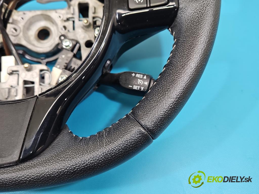Toyota Yaris III 2011-2020 1.5 vvti 111KM manual 82 kW 1496 cm3 5- volant 45100-OD49024 (Volant)