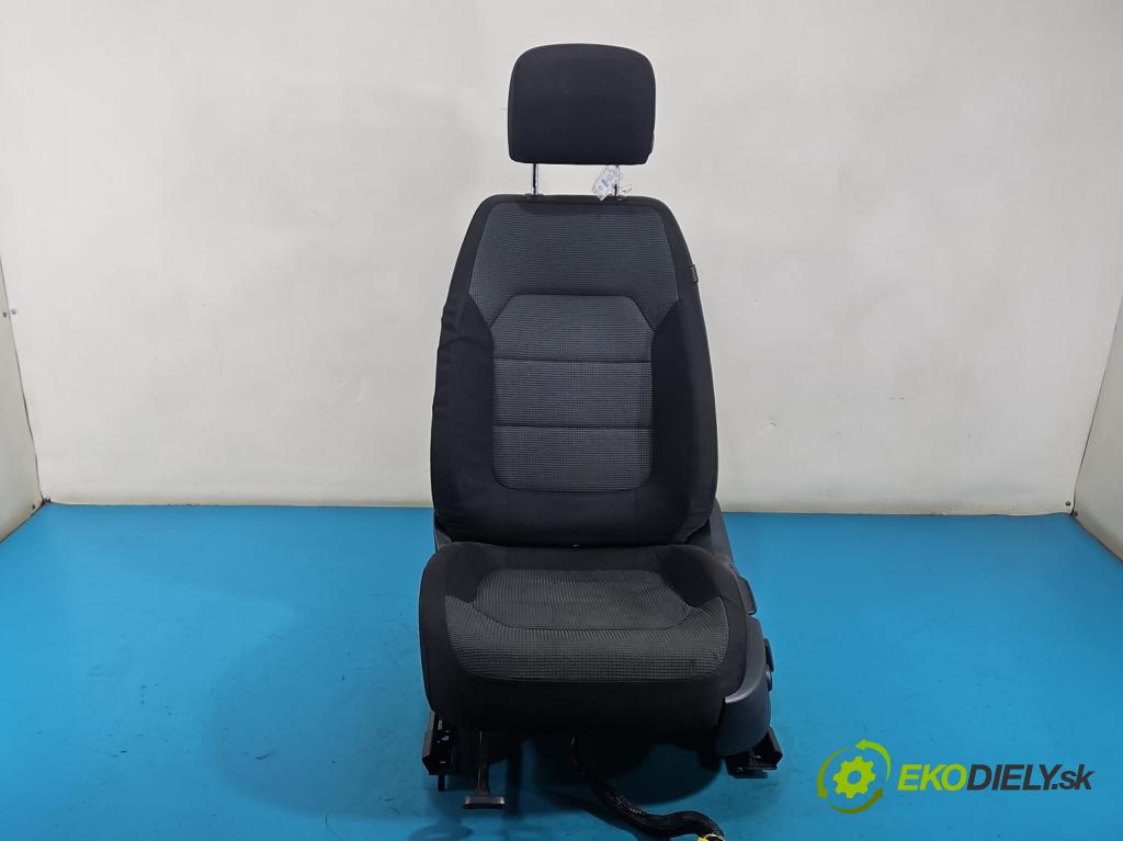 Vw Passat B7 2010-2014 2.0 tdi 140 HP manual 103 kW 1968 cm3 5- Sedačka ľavý  (Sedadlo)