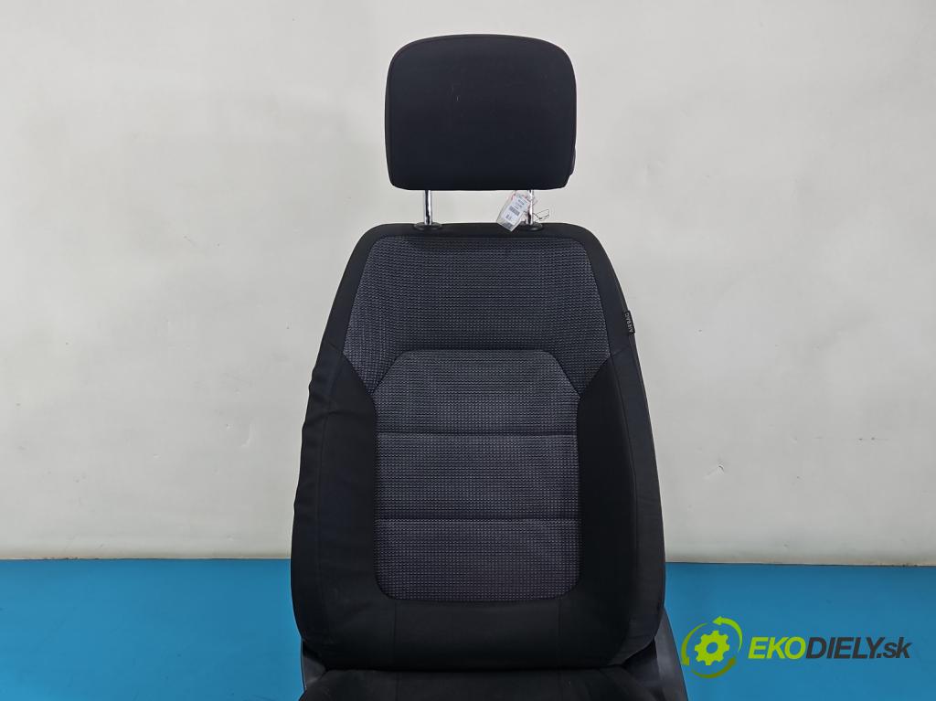 Vw Passat B7 2010-2014 2.0 tdi 140 HP manual 103 kW 1968 cm3 5- Sedačka ľavý  (Sedadlo)