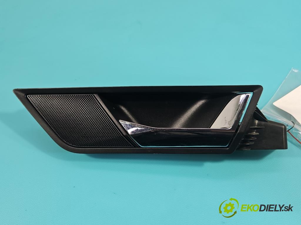 Skoda Fabia III 2014-2021 1.4 tdi 105 HP manual 77 kW 1422 cm3 5- rukoväť uvnitř: zadné pravé  (Kľučka dverí ostatné)