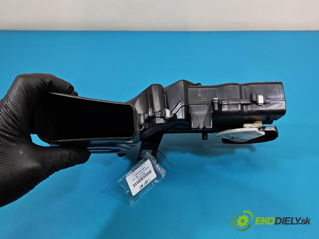 Bentley Continental I 2005-2013 6.0 V12 automatic 411 kW 5998 cm3 4- radiator 3D0959984 (Radiátor kúrenia)