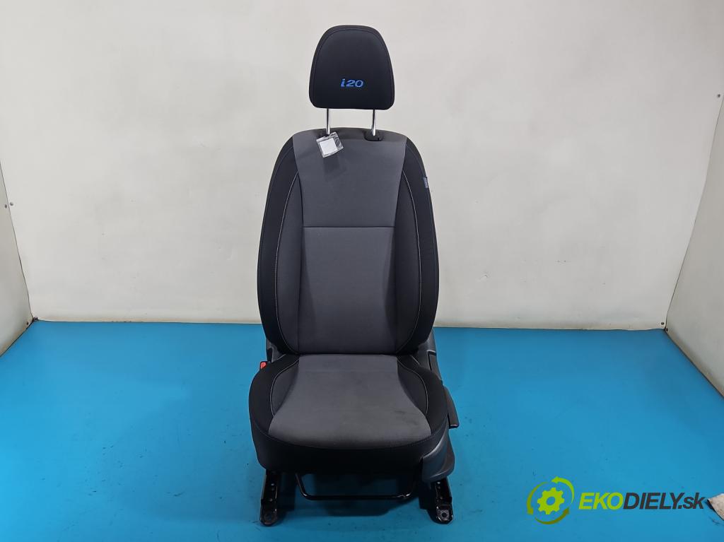 Hyundai i20 II 2014-2020 1.2 16V 84KM manual 62 kW 1248 cm3 5- Sedadlo levý  (Sedadlo)