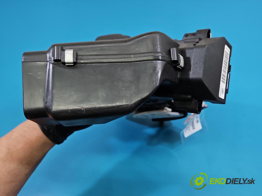 Bentley Continental I 2005-2013 6.0 V12 automatic 411 kW 5998 cm3 4- radiator 3D0819874B (Radiátor kúrenia)