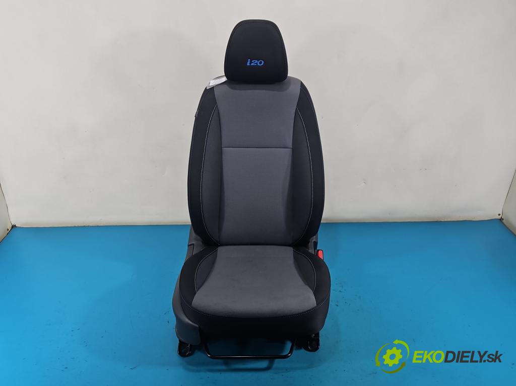 Hyundai i20 II 2014-2020 1.2 16V 84KM manual 62 kW 1248 cm3 5- Sedadlo pravý  (Sedadlo)