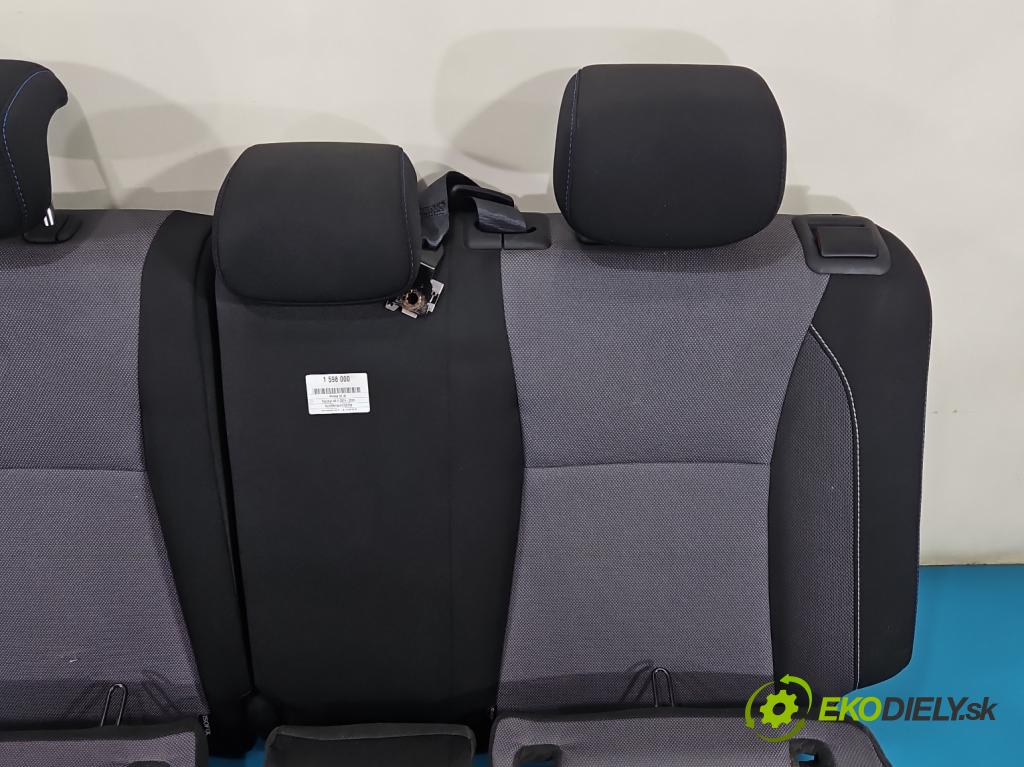 Hyundai i20 II 2014-2020 1.2 16V 84KM manual 62 kW 1248 cm3 5- Pohovka: zadné  (Sedadlo)