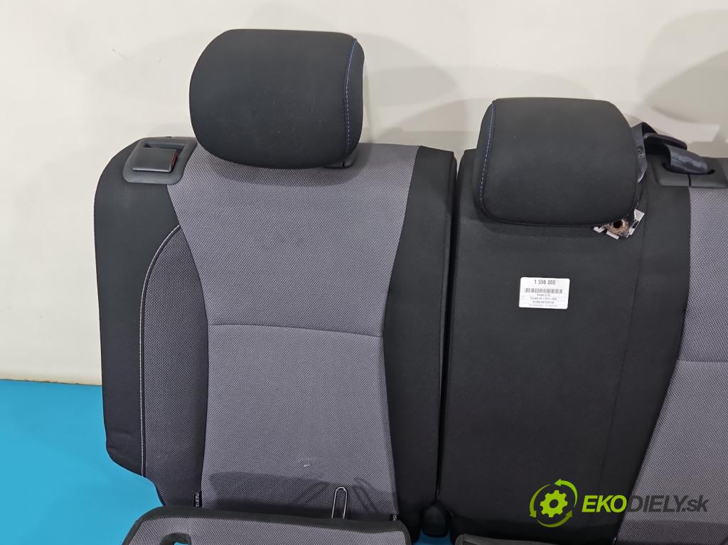 Hyundai i20 II 2014-2020 1.2 16V 84KM manual 62 kW 1248 cm3 5- Pohovka: zadné  (Sedadlo)