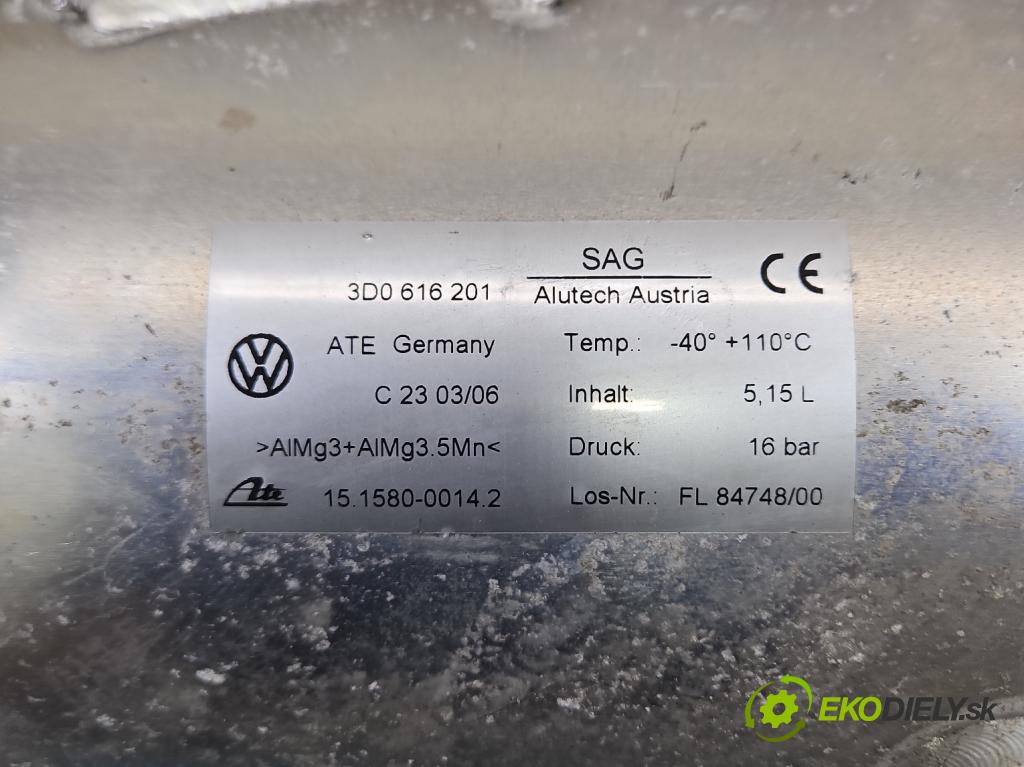 Bentley Continental I 2005-2013 6.0 V12 automatic 411 kW 5998 cm3 4- Nádrž: vzduchu 3D0616201 (Obal vzduchového filtra)