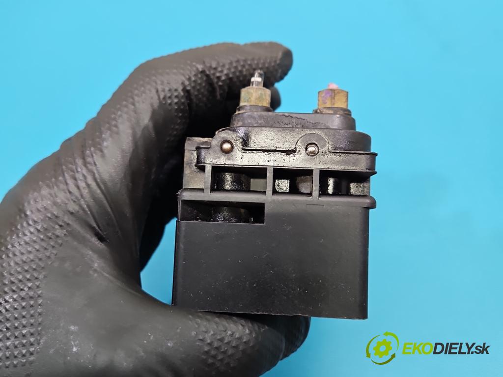 Bentley Continental I 2005-2013 6.0 V12 automatic 411 kW 5998 cm3 4- Distributor: 15152400052
