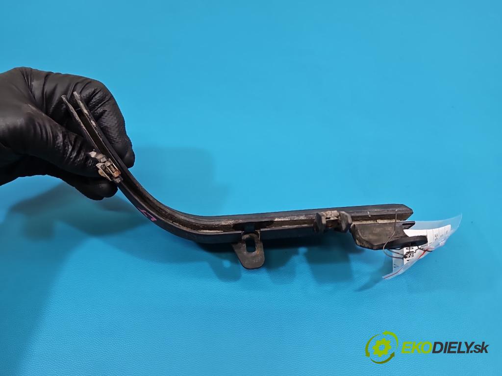 Bentley Continental I 2005-2013 6.0 V12 automatic 411 kW 5998 cm3 4- blatník 3W5854855A